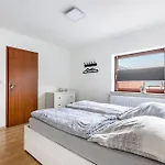 Apartment Practical Mechanic's 5 Weddingstedt