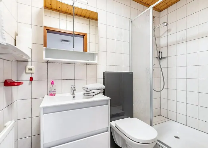 شقة Practical Mechanic's 5 *